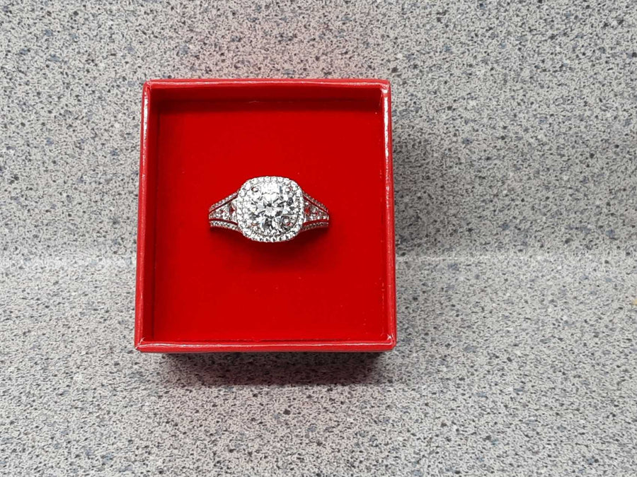 Women's Ring - Silver 5.6 Grams Size 10