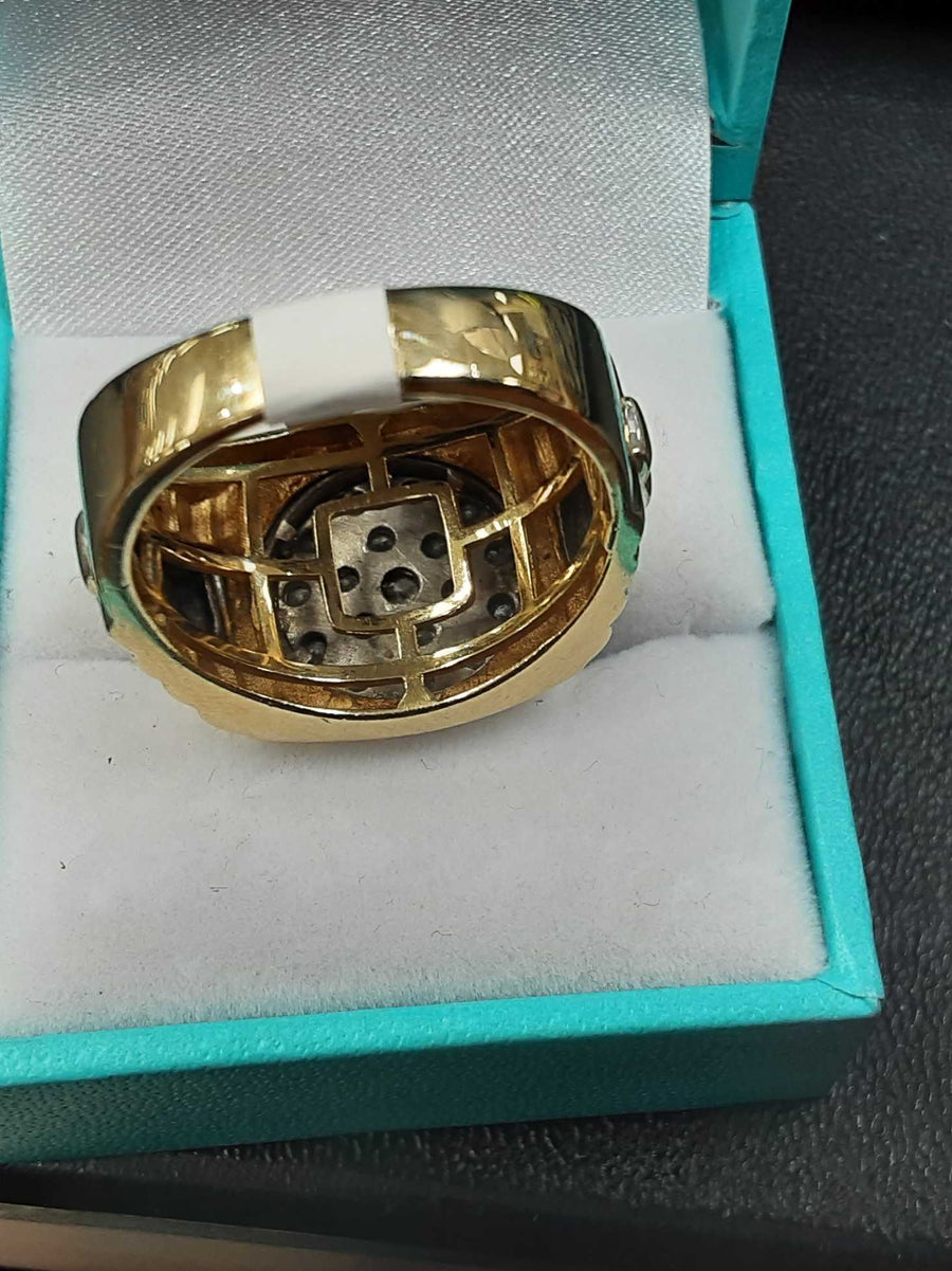 Men's Ring - Yellow Gold 14k (.585) 13.1 grams Size 10.5