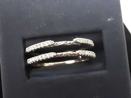 Women's Ring - White Gold 14k (.585) 4.6 grams Size 8.5