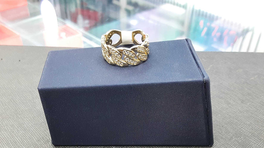 Men's Ring - Yellow Gold 10k (.417) 5.8 grams Size 8