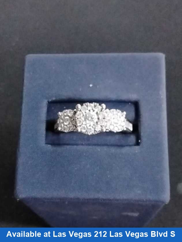 Women's Ring - White Gold 10k (.417) 3.5 grams Size 20