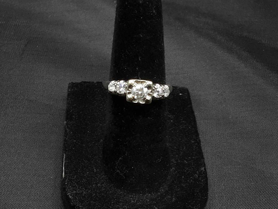 Women's Ring - White Gold 14k (.585) 2.6 grams Size 5