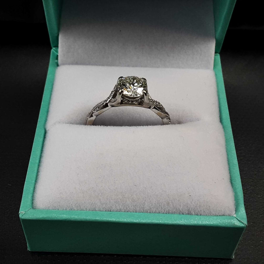 Women's Ring - White Gold 14k (.585) 2.8 grams Size 6.5
