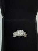 Women's Ring - White Gold 10k (.417) 6.6 grams Size 9