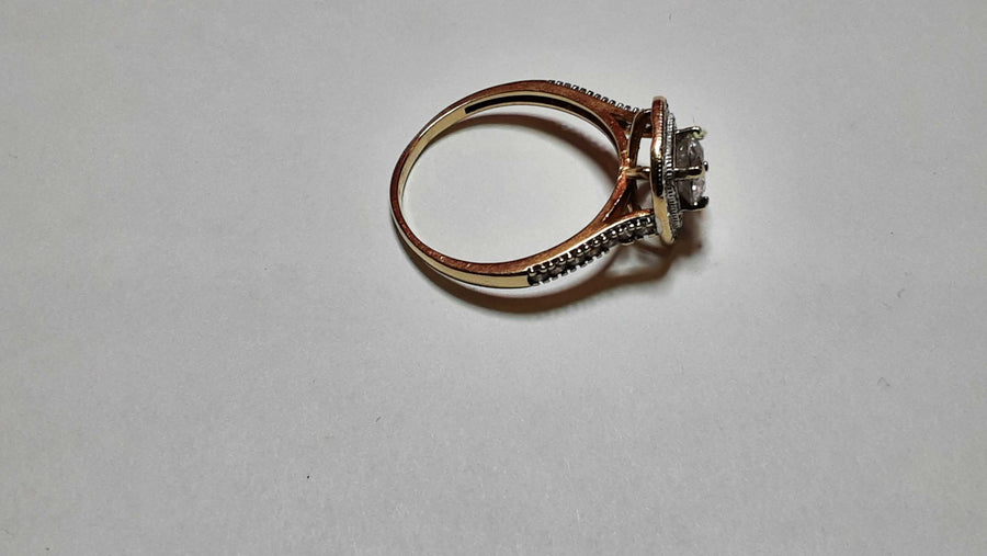 Women's Ring - Yellow Gold 10k (.417) 2.9 grams Size 10