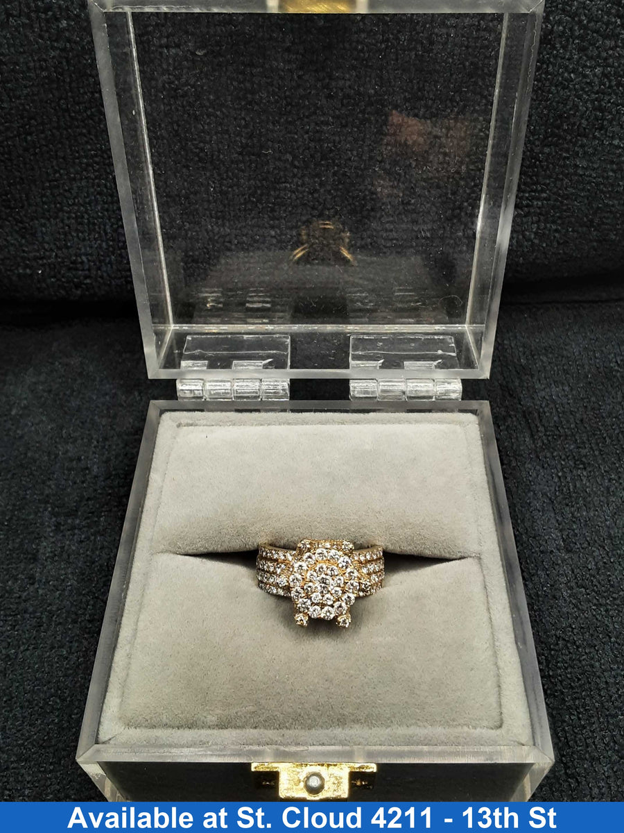 Woman's Diamond Ring