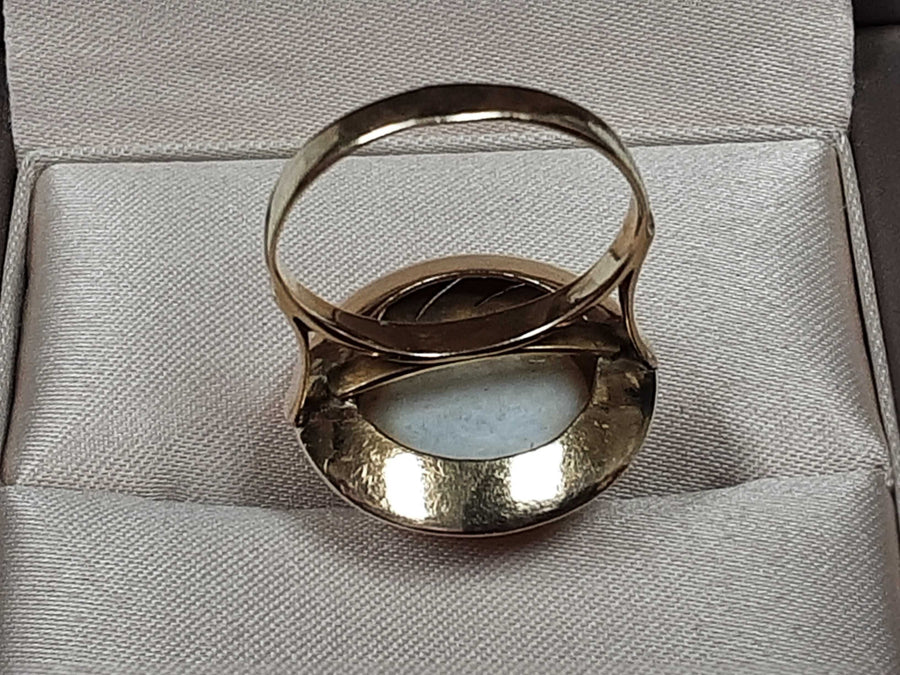 Women's Ring - Yellow Gold 14k (.585) 4.5 grams Size 7.5