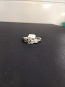 Women's Ring - White Gold 14k (.585) 3.9 grams Size 6