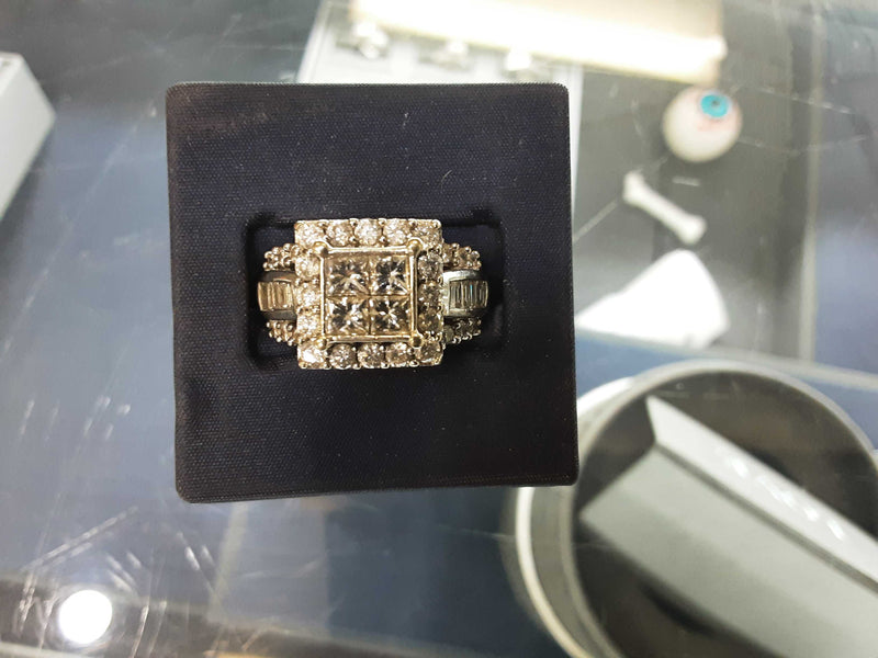 White Gold 14k (.585) 12.2 grams Size 9
