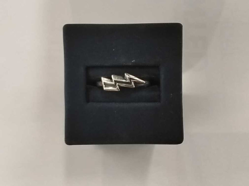 Silver 2.3 grams Size 7