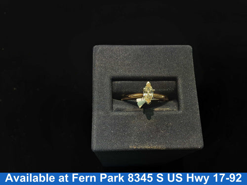 Women's Ring - Solitaire - Yellow Gold 14k (.585) 1.8 grams Size 7