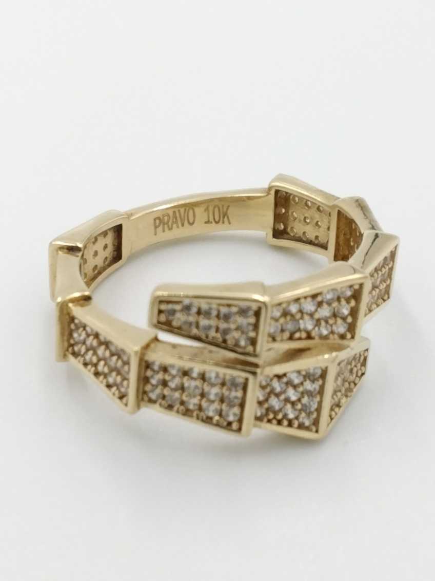 Ring - Wedding Band - Yellow Gold 10k (.417) 3.7 grams Size 7