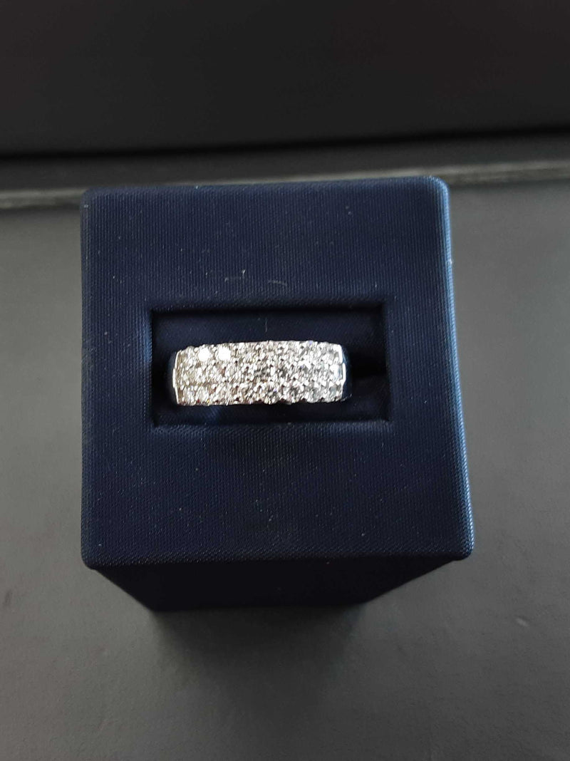 White Gold 14k (.585) 4.8 grams Size 7