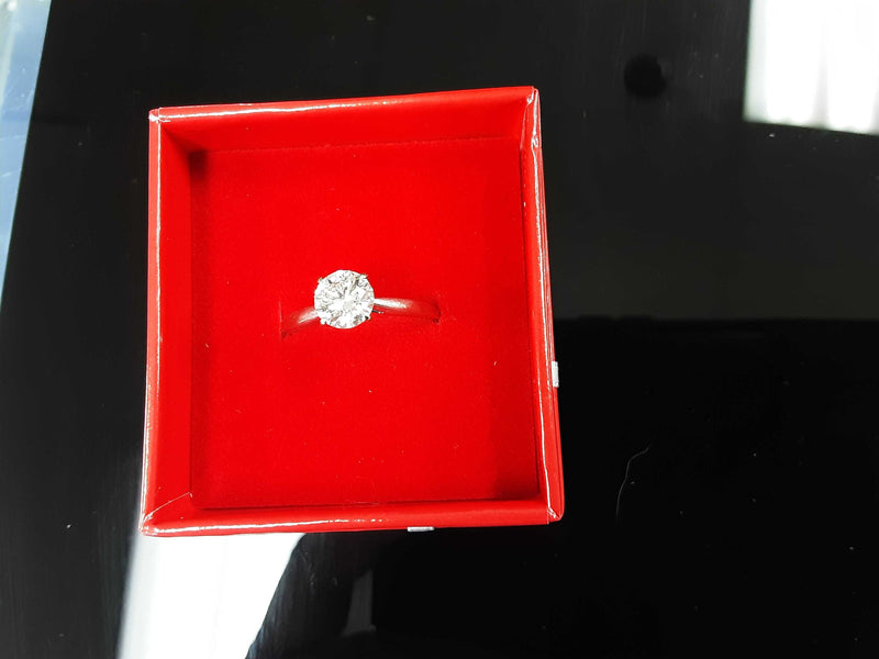 White Gold 14k (.585) 2.6 grams Size 9.5