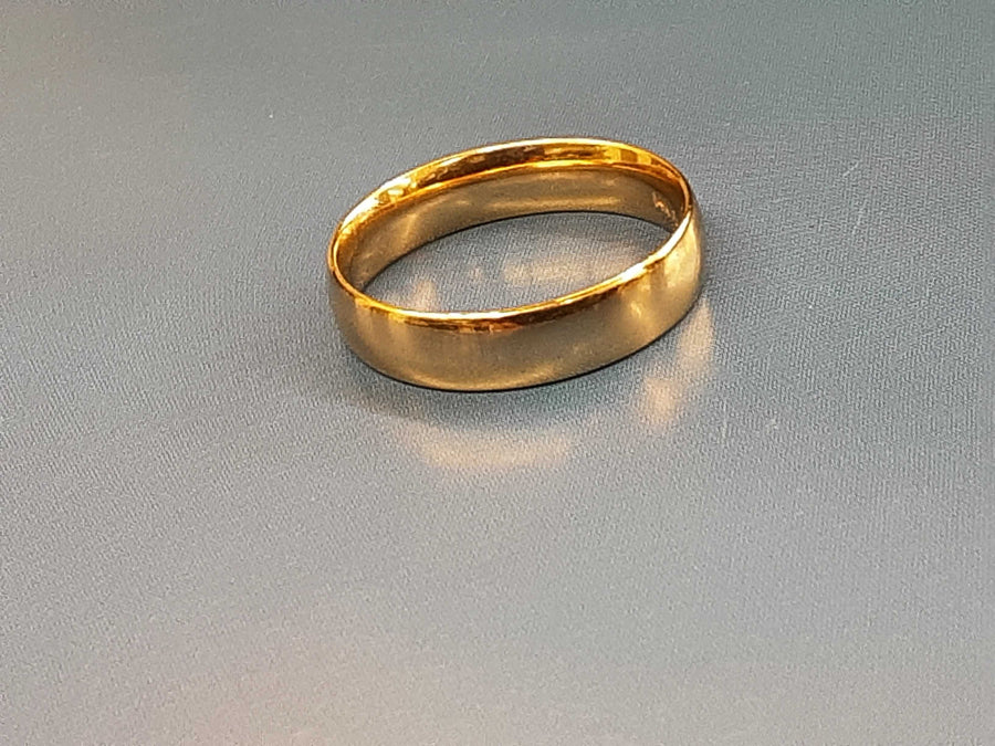 Ring - Wedding Band - Yellow Gold 14k (.585) 5 grams Size 10.5