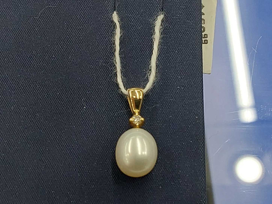 Diamond Pendant - Yellow Gold 14k (.585) 1.2 grams