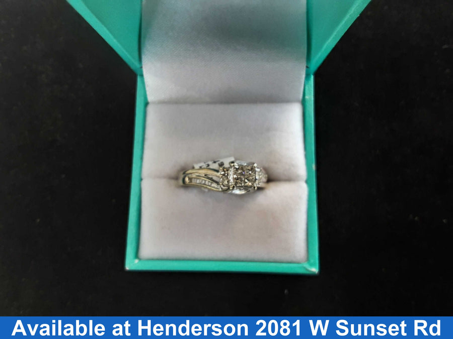 Women's Ring - Anniversary - White Gold 10k (.417) 4 grams Size 8