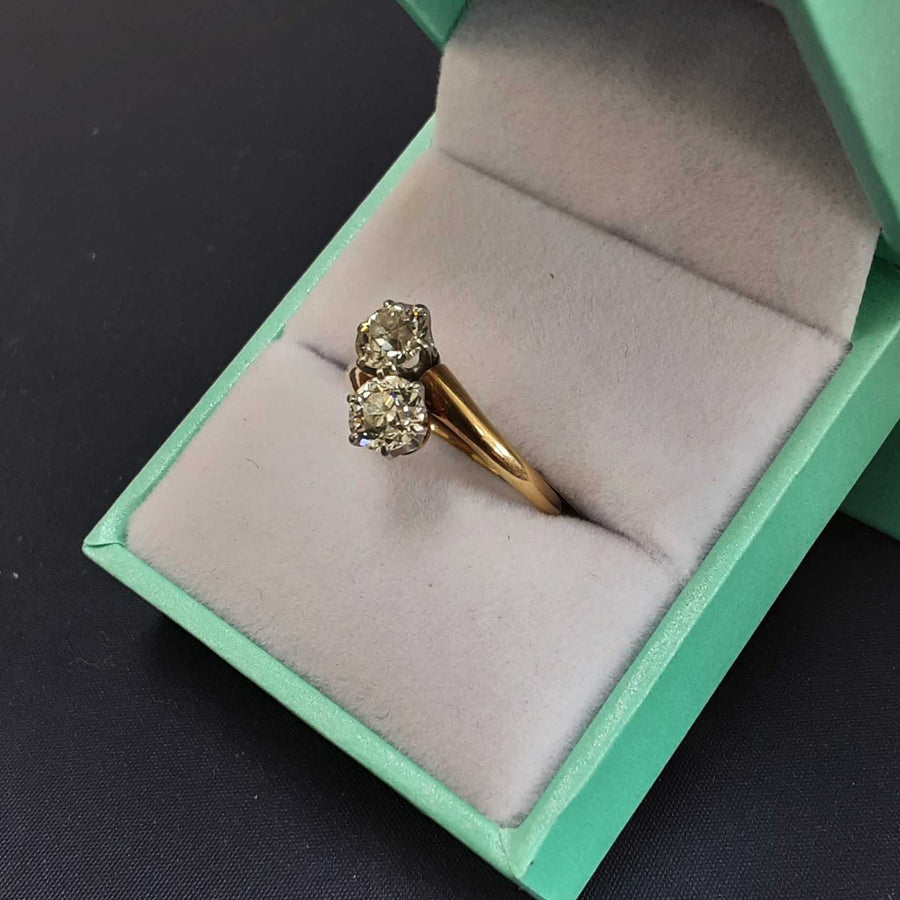 Women's Ring - Solitaire - Yellow Gold 14k (.585) 2.9 grams Size 10