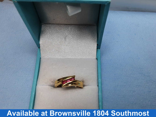 Women's Ring - Yellow Gold 14k (.585) 3.5 grams Size 5.5