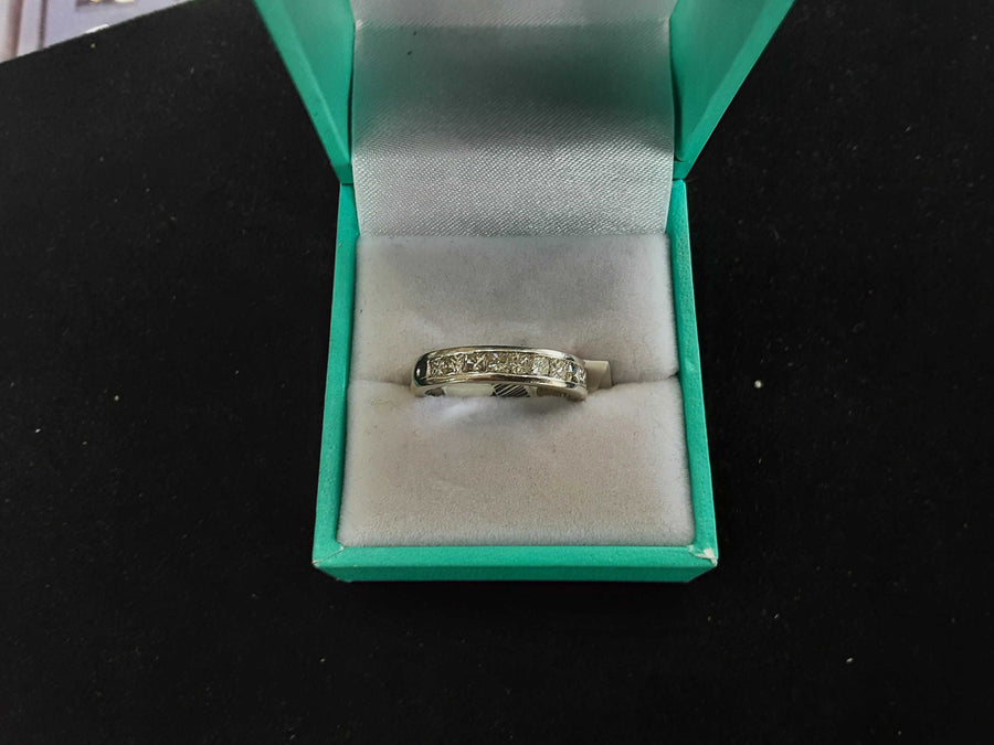 Ring - Wedding Band - White Gold 14k (.585) 4.5 grams Size 8