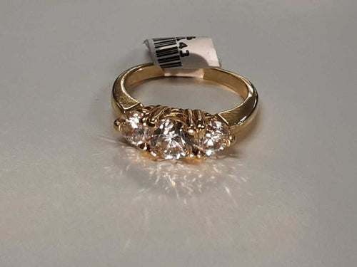 Ring - Wedding Band - Yellow Gold 14k (.585) 4.6 Grams Size 7