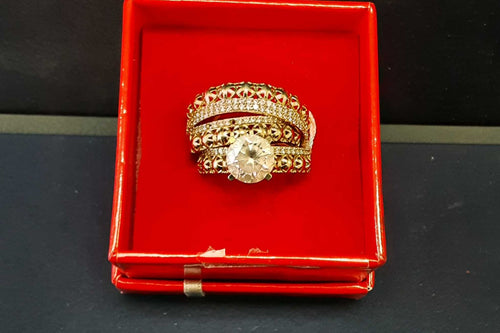 Ring - Wedding Set - Yellow Gold 10k (.417) 5.7 grams Size 7