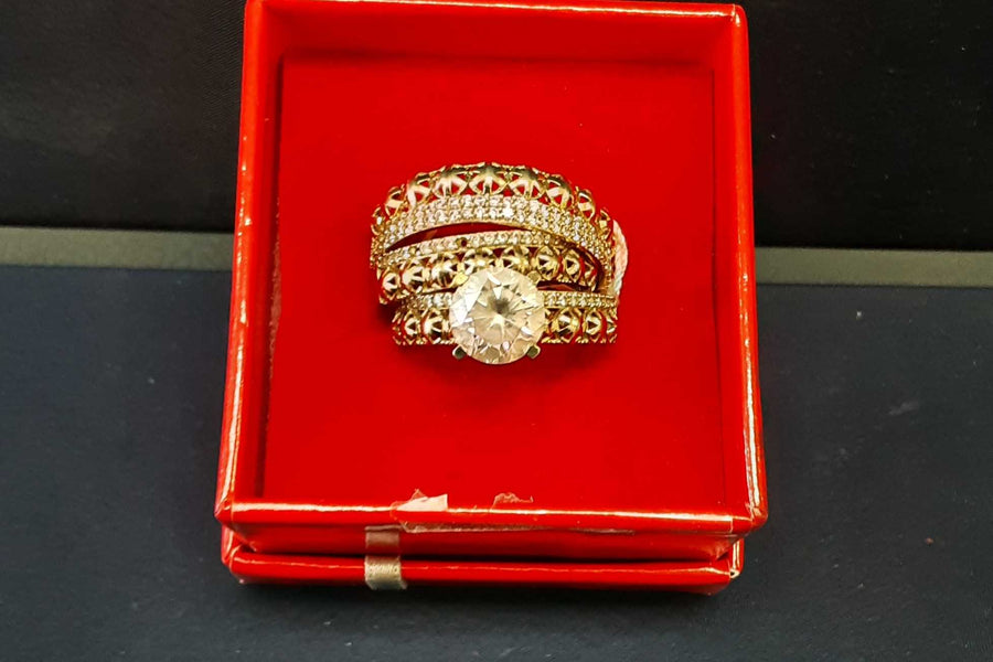 Ring - Wedding Set - Yellow Gold 10k (.417) 5.7 grams Size 7