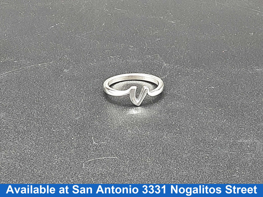Women's Ring - Silver 2.5 grams Size 8.5