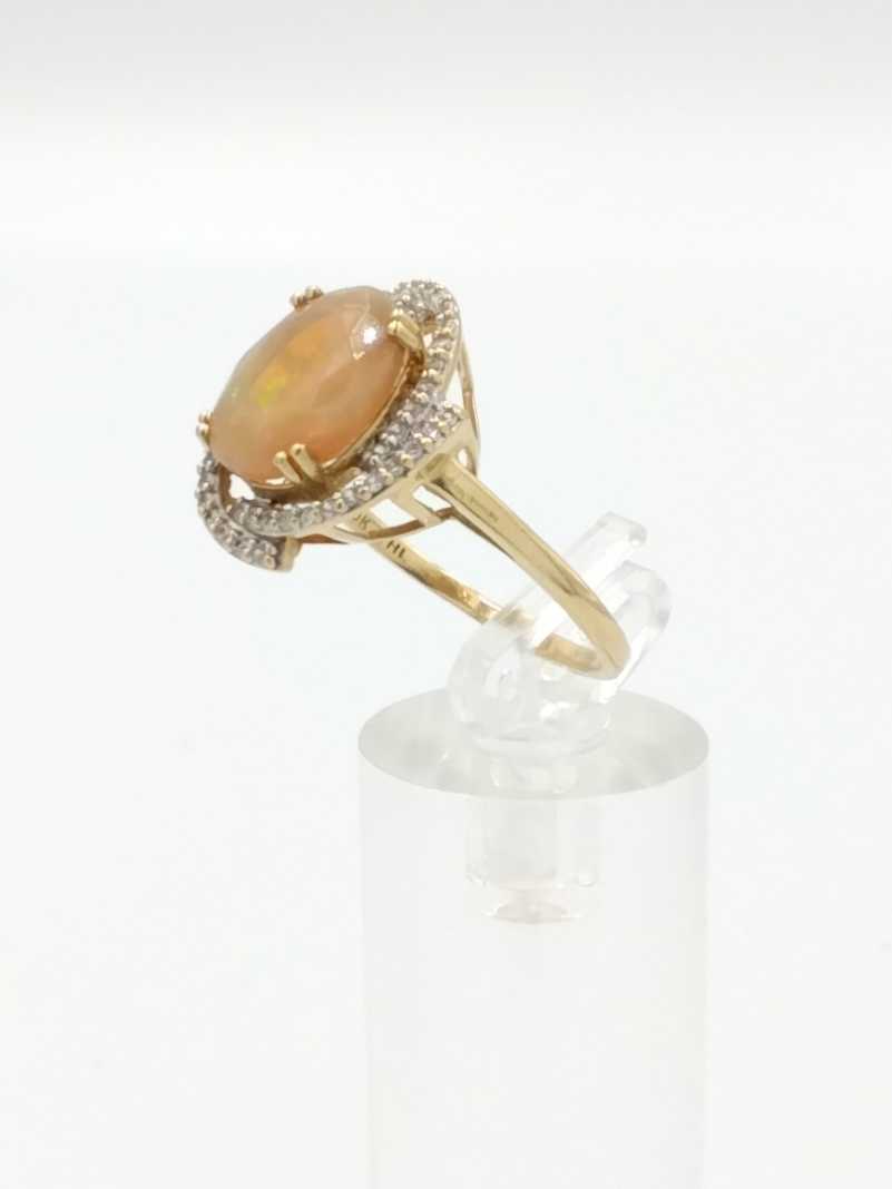 Women's Ring - Yellow Gold 10k (.417) 3.4 grams Size 8.5