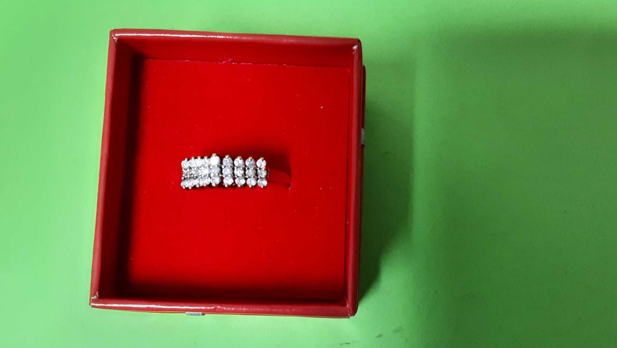 Women's Ring - Yellow Gold 10k (.417) 2.7 grams Size 7