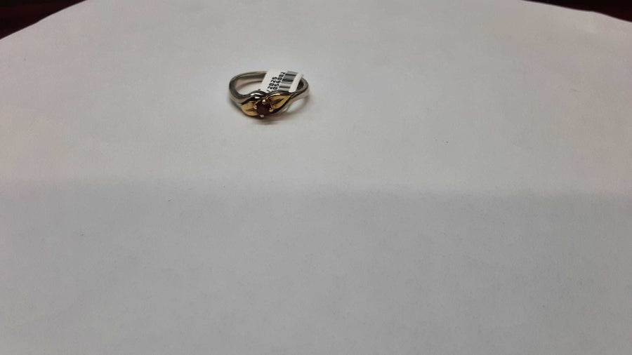 Women's Ring - Solitaire - Silver 3.5 grams Size 6.5