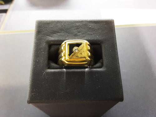 Men's Ring - Yellow Gold 10k (.417) 3.5 grams Size 9.5