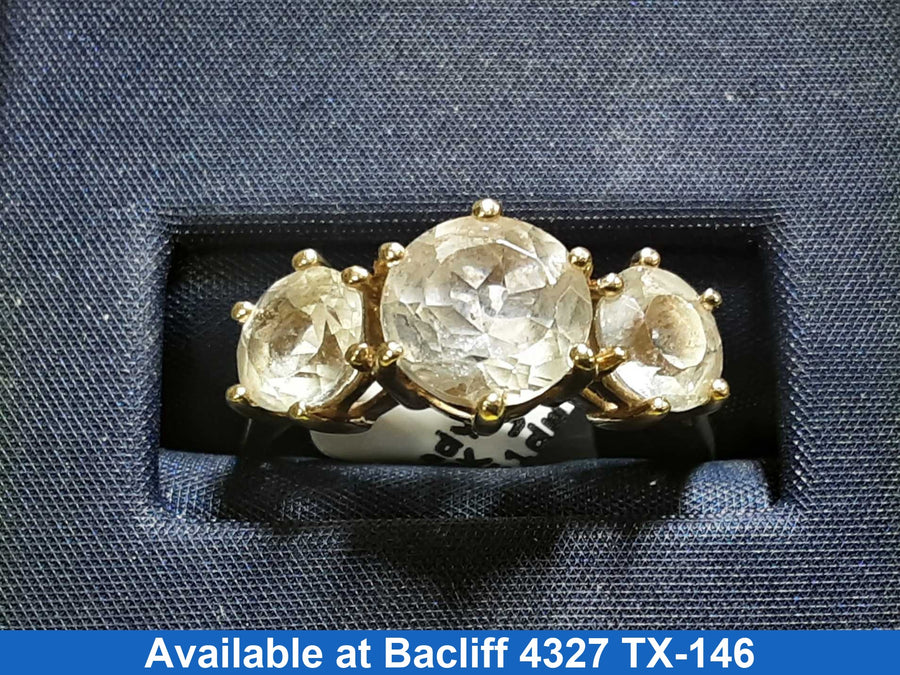 Women's Ring - Yellow Gold 10k (.417) 3.8 grams Size 9.5