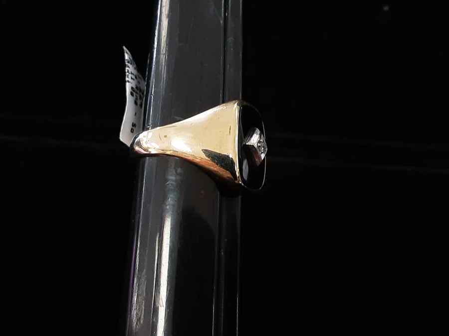 Men's Ring - Yellow Gold 10k (.417) 11 grams Size 10.5