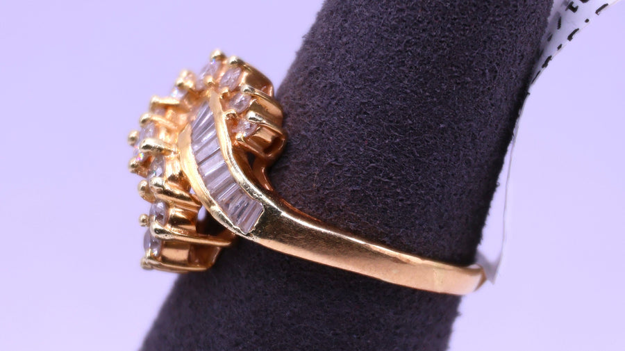 Women's Ring - Yellow Gold 18k (.750) 5.4 grams Size 8