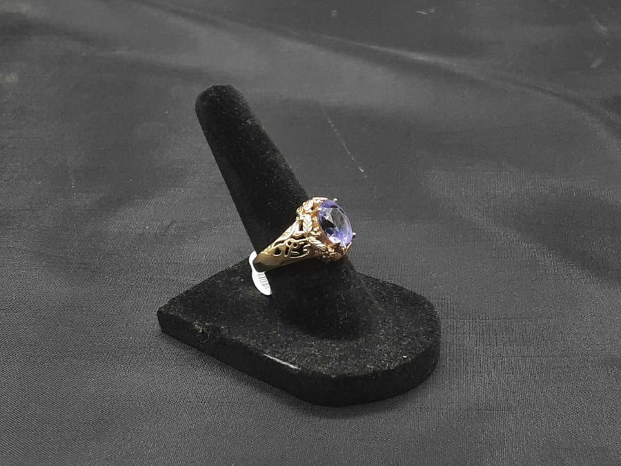 Women's Ring - Yellow Gold 10k (.417) 4.9 grams Size 6