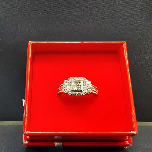 Women's Ring - White Gold 14k (.585) 5 grams Size 6.5