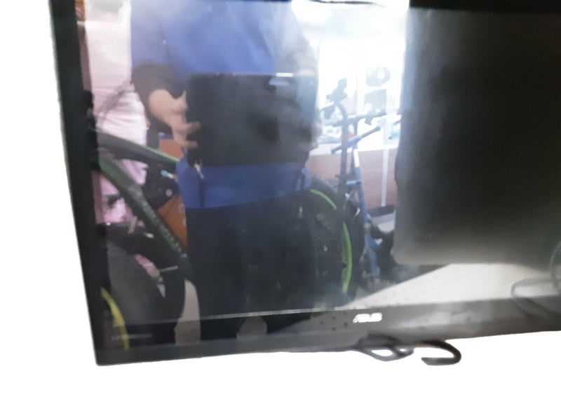 Asus Zenaio Intel Core I5 - 7th Generation 8 Gb 1 Tb Silver Desktop