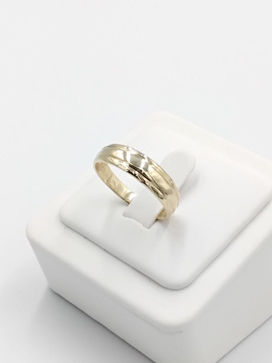 Ring - Wedding Band - Yellow Gold 14k (.585) 4 grams Size 10