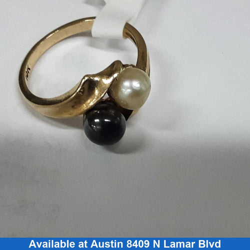 Women's Ring - Solitaire - Yellow Gold 10k (.417) 2.8 grams Size 6