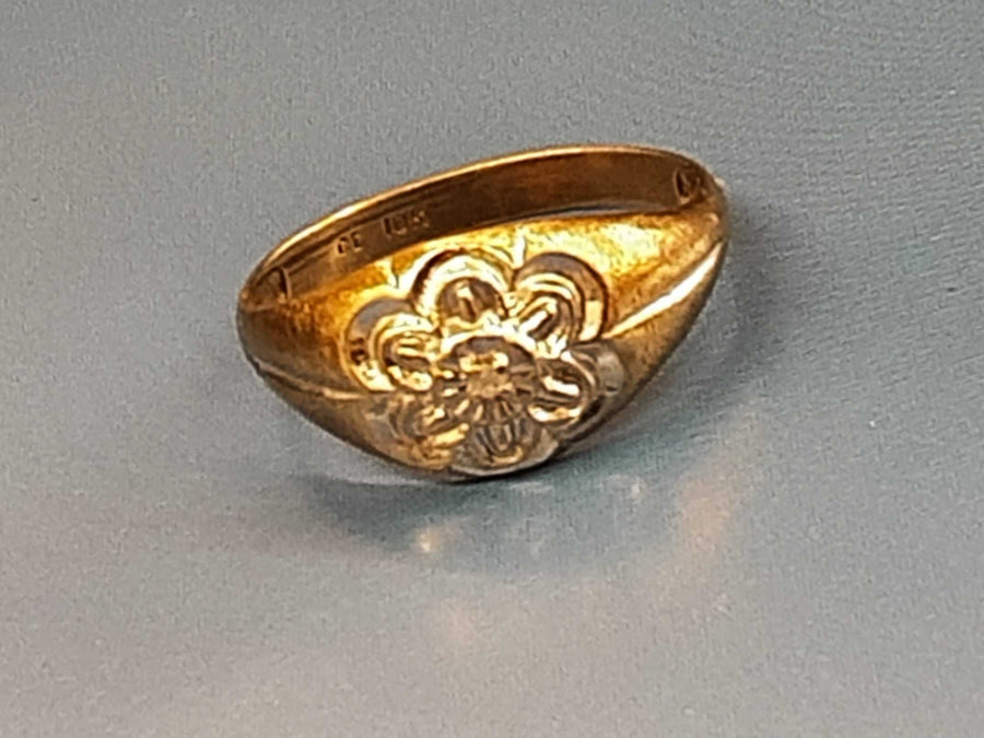 Women's Ring - Yellow Gold 10k (.417) 2.3 grams Size 10.5
