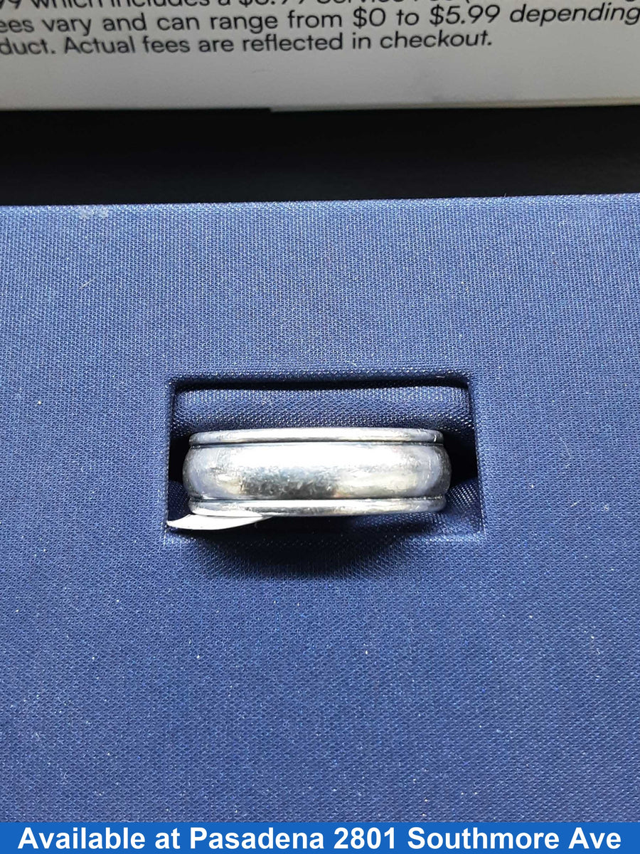 Ring - Wedding Band - Silver 7.6 grams Size 8