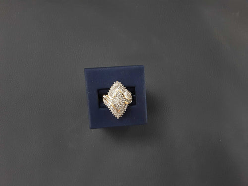 Women's Ring - Yellow Gold 10k (.417) 5.2 grams Size 9