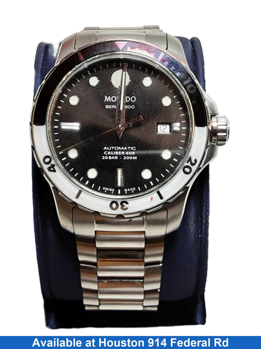 Movado 14.1.14.1631 Silver Regular Watch