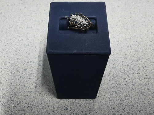 Women's Ring - Yellow Gold 10k (.417) 2.6 grams Size 8.5