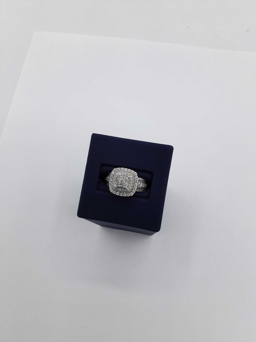 Women's Ring - White Gold 10k (.417) 4.7 grams Size 8