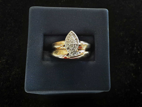 Ring - Wedding Set - Yellow Gold 10k (.417) 4.9 grams Size 7.5