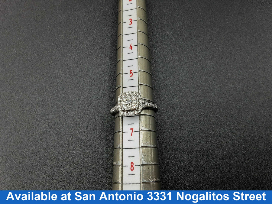 Women's Ring - White Gold 10k (.417) 2.5 grams Size 6.5
