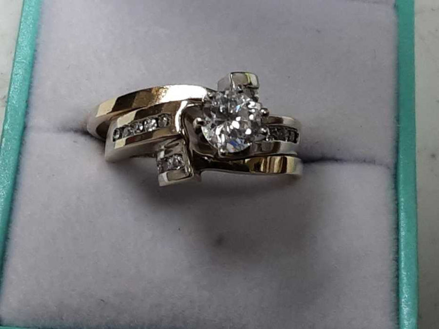 Ring - Engagement Set - Yellow Gold 10k (.417) 7.9 grams Size 9.5