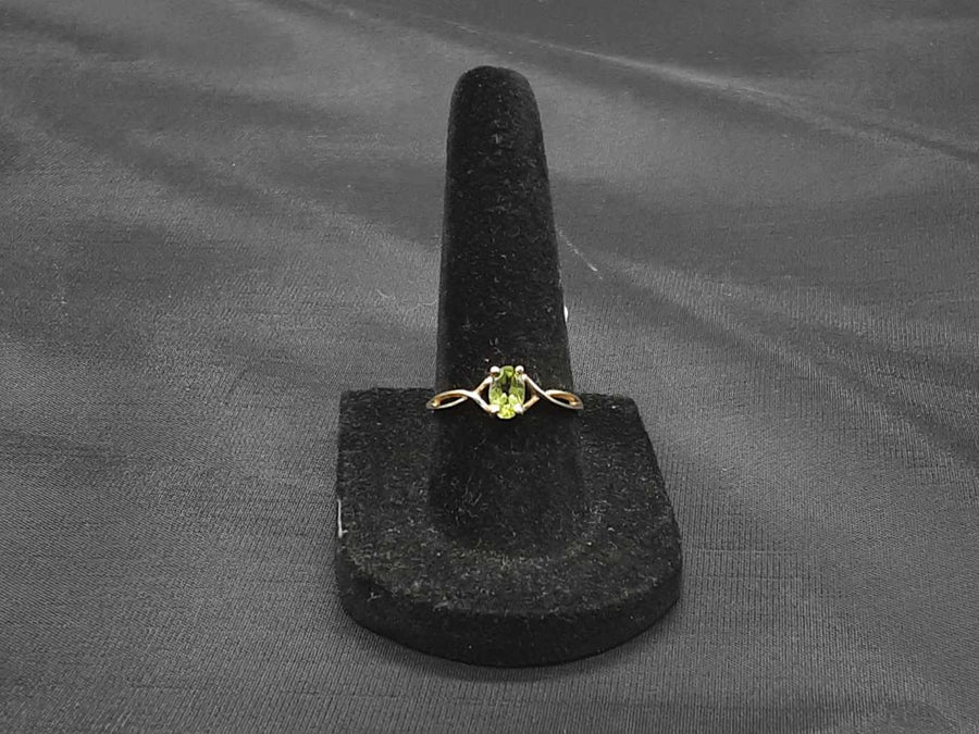 Women's Ring - Yellow Gold 14k (.585) 1.1 grams Size 7.5